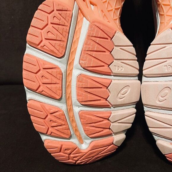 Fabulous Condition Asics Gel Kayano 24 Seashell Orange women's 8 US 39 EUR T799N - Picture 9 of 12